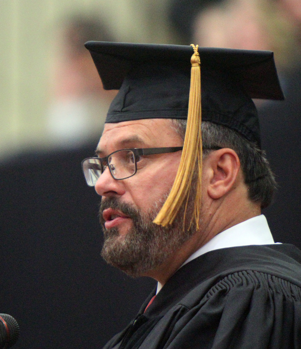 Donald Lewis YSU commencement speaker 5-1-0-19.