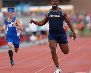 COLUMBUS, OHIO - May 31, 2019: OHSAA Track & Field Championships at Jesse Owens Stadium, Ohio State University. .D2 Boyl's 100m. Youngstown East's Giovanni Washington qualifies for the final. Photo by MICHAEL G. TAYLOR | THE VINDICATOR