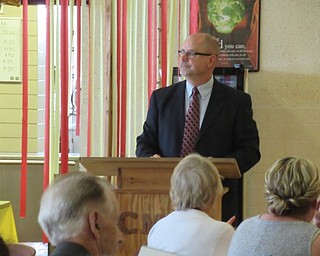 Neighbors | Jessica Harker.Dave Kahoot, a motivational speaker and friend of the teachers at Mooney gave a speech honoring retiring teacher Nancy Shugart June 4 at the school's retirement luncheon celebration.