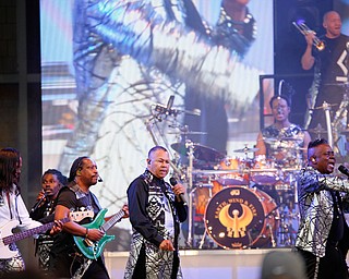 Earth, Wind & Fire Concert