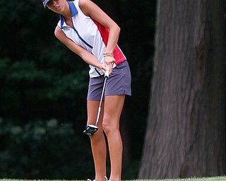 Sierra Richard, of Beaver Falls, putts the ball during the Greatest Golfer Juniors U17 at Avalon Lakes Golf Course on Tuesday. EMILY MATTHEWS | THE VINDICATOR