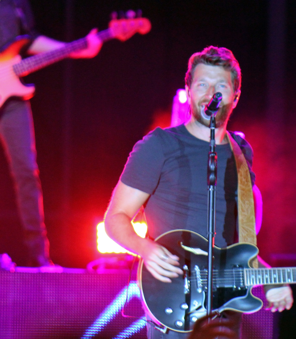 William D. Lewis the vindicator Brett Eldredge concert at Youngstown Amphitheater 8-2-19.