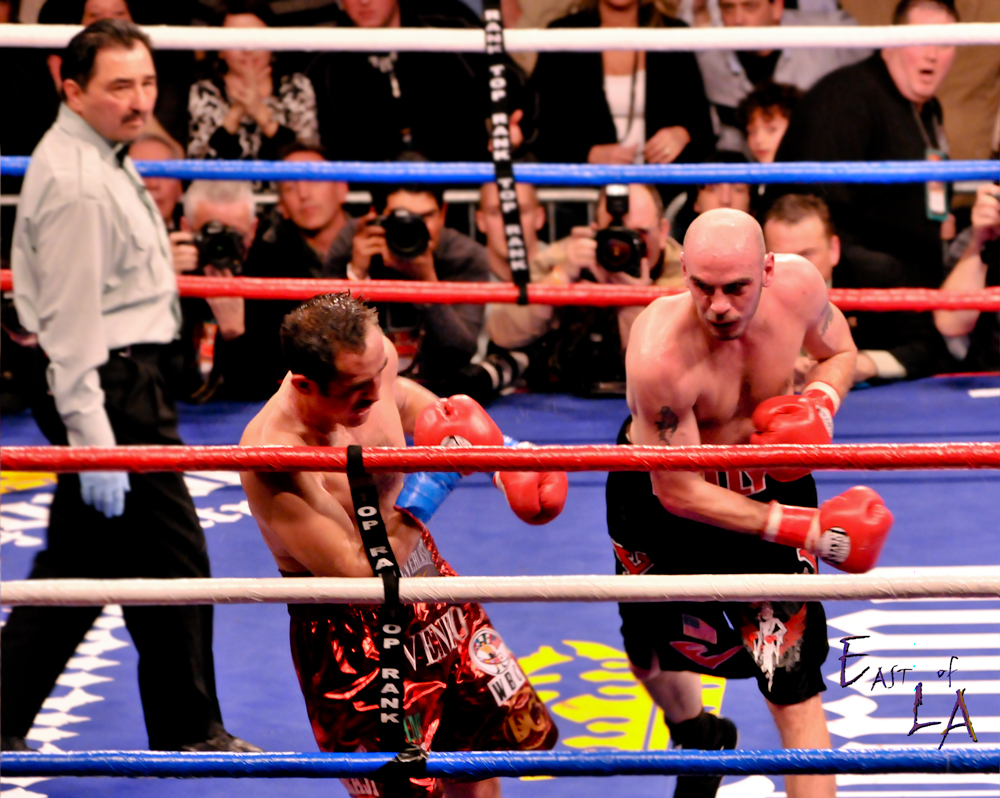 Pavlik pounds Rubio 1