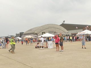 Panorama: Air Show concourse