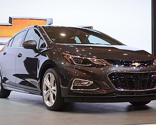 NEW 2016 Cruze Debuts in Cleveland Auto Show