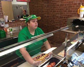 Subway employee thwarts robber looking for dough