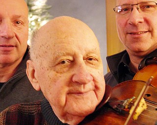 Ed Smrek 89 year old violinist